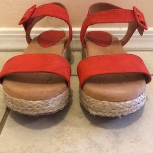 Kenneth Cole sandals size 7.5